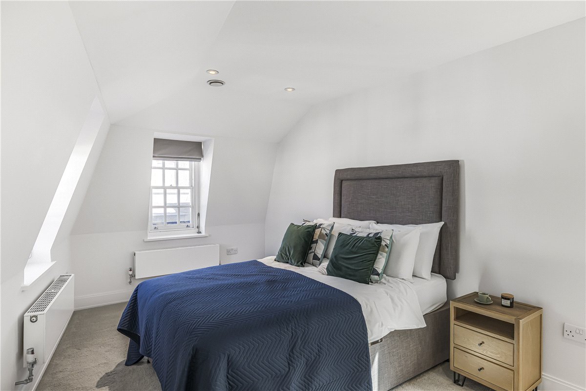 3 bedroom Maisonette, Devonshire Street, Marylebone, W1G - Available, Image 9