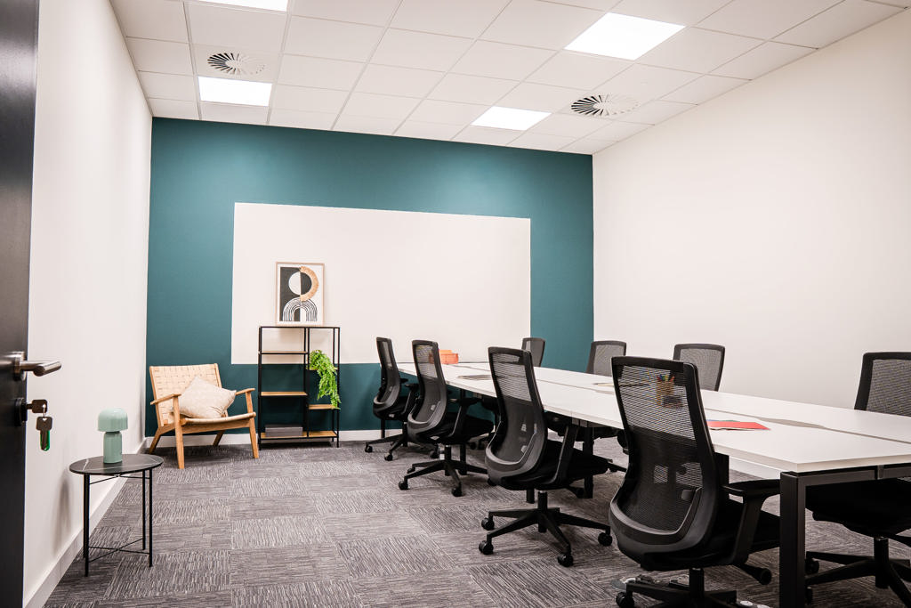 170 to 24650 Sq Ft, Millshaw Park Lane, Leeds, LS11 - Available, Image 6