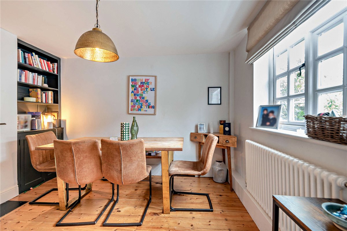 4 bedroom House, Cold Ash Hill, Cold Ash, RG18 - Available, Image 17