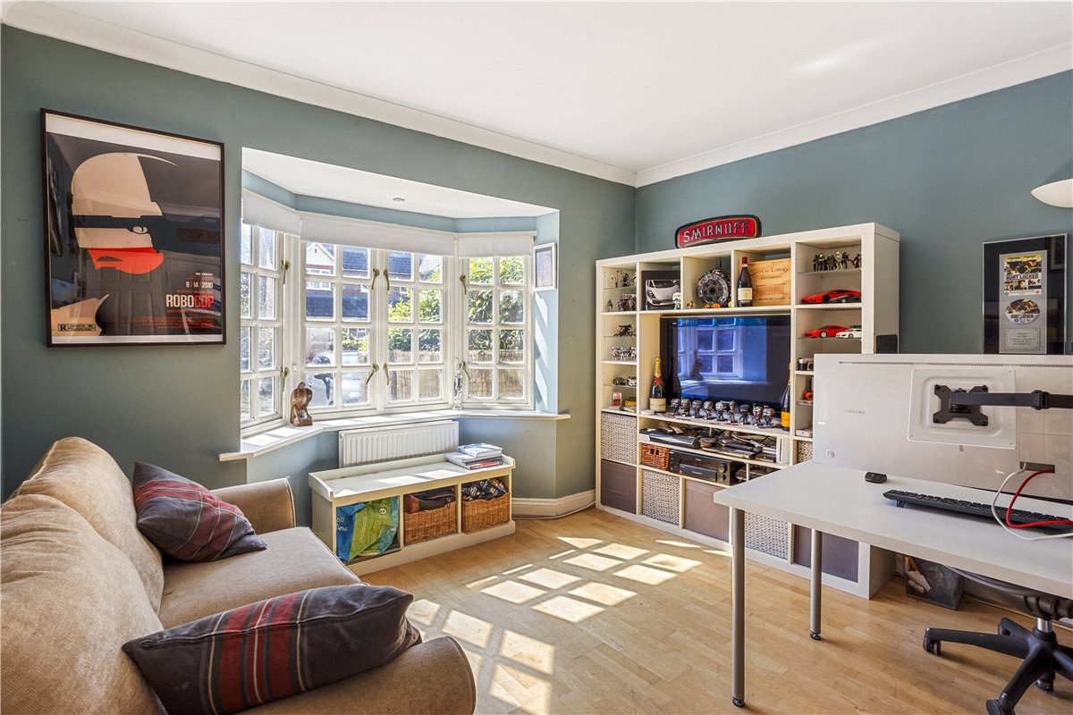 6 bedroom House, Kelham Gardens, Marlborough, SN8 - Available, Image 9