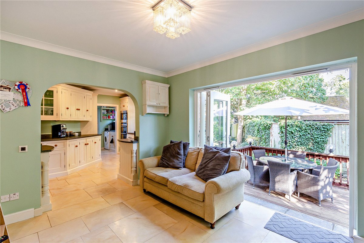 5 bedroom House, Meredun Close, Hursley, SO21 - Available, Image 3