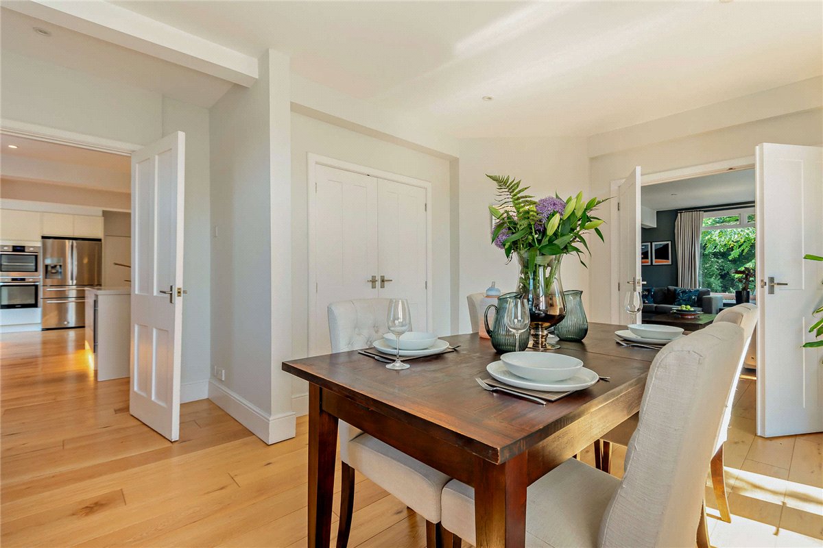 5 bedroom House, Fairview, Andover Road, RG14 - Available, Image 11