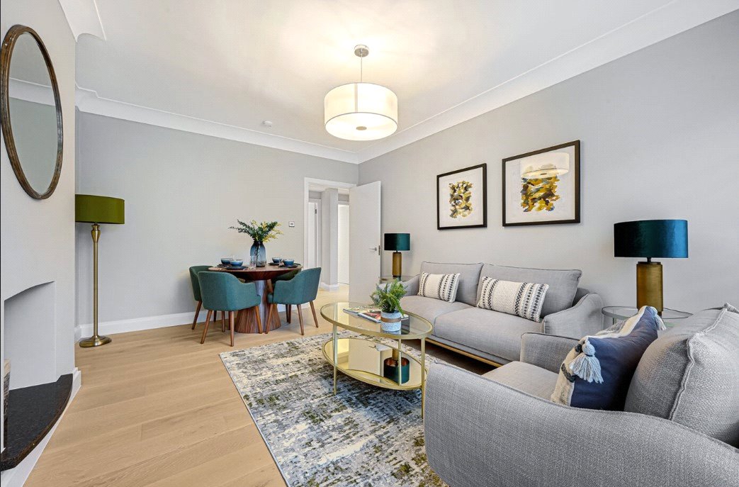 2 bedroom Flat, Stafford Court, Kensington High Street, W8 - Available