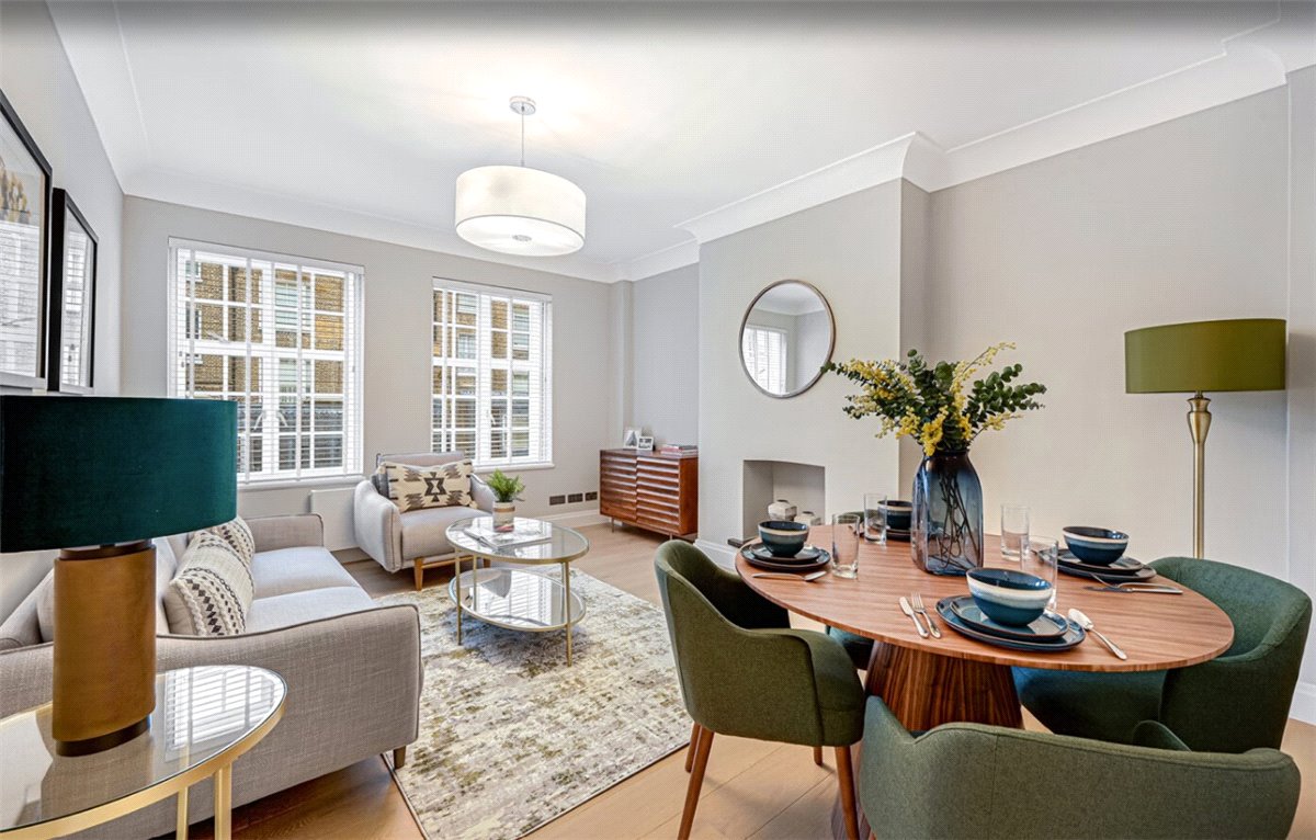 2 bedroom Flat, Stafford Court, Kensington High Street, W8 - Available