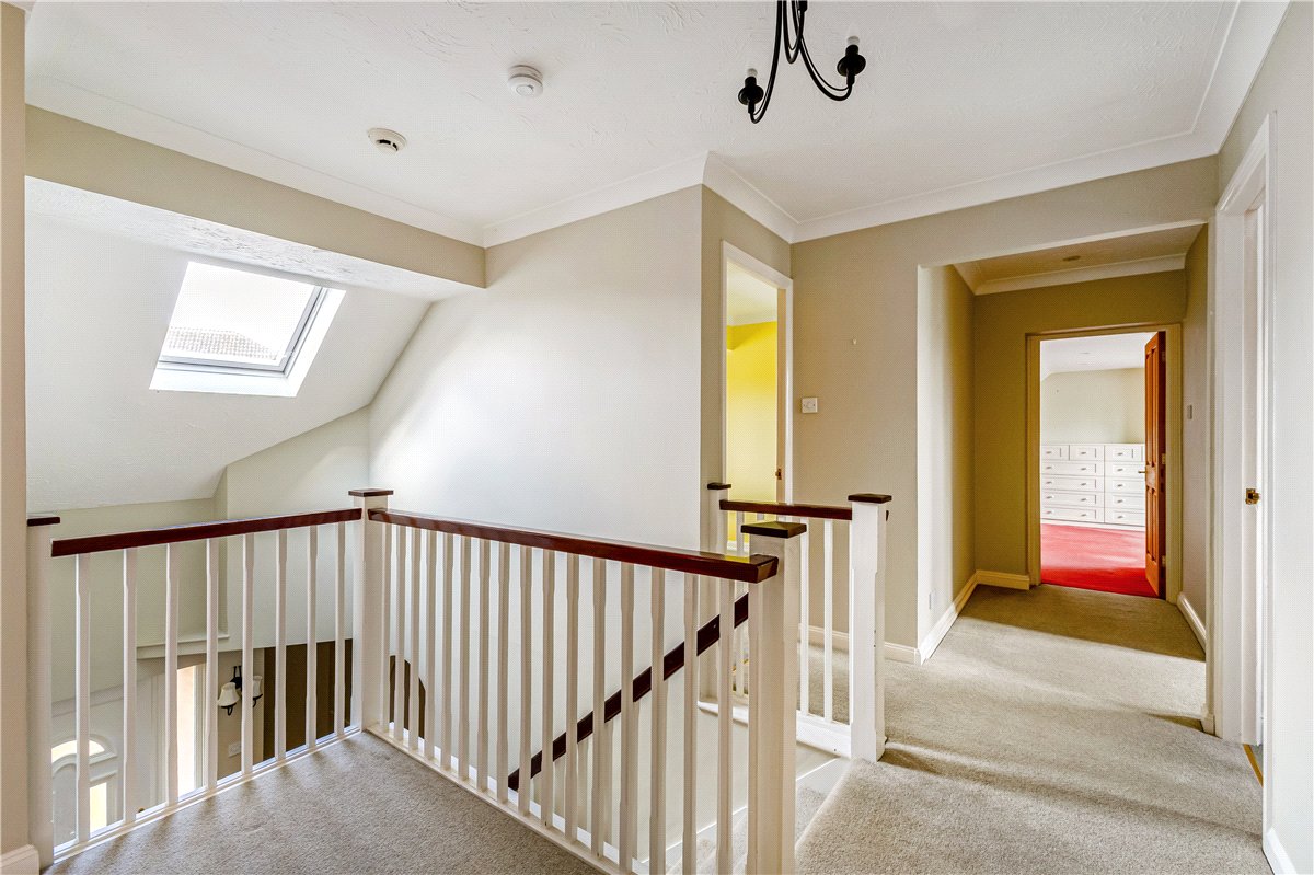 5 bedroom House, Edwards Meadow, Marlborough, SN8 - Available, Image 6