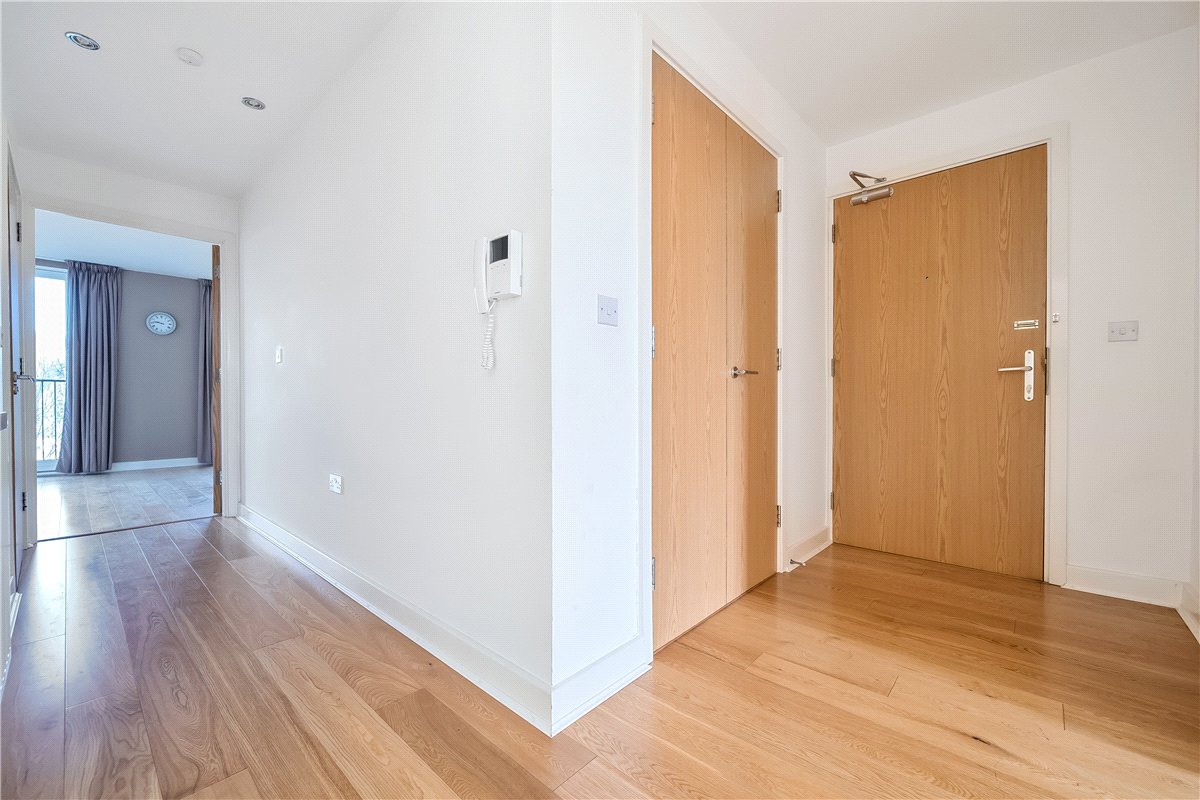 2 bedroom Flat, Victoria Bridge Road, Bath, BA2 - Available, Image 1