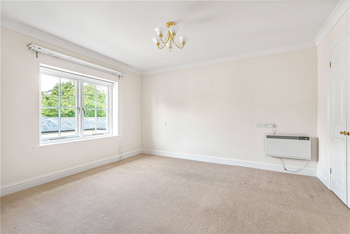 2 bedroom House, St Lukes Court, Hyde Lane, SN8 - Available, Image 7