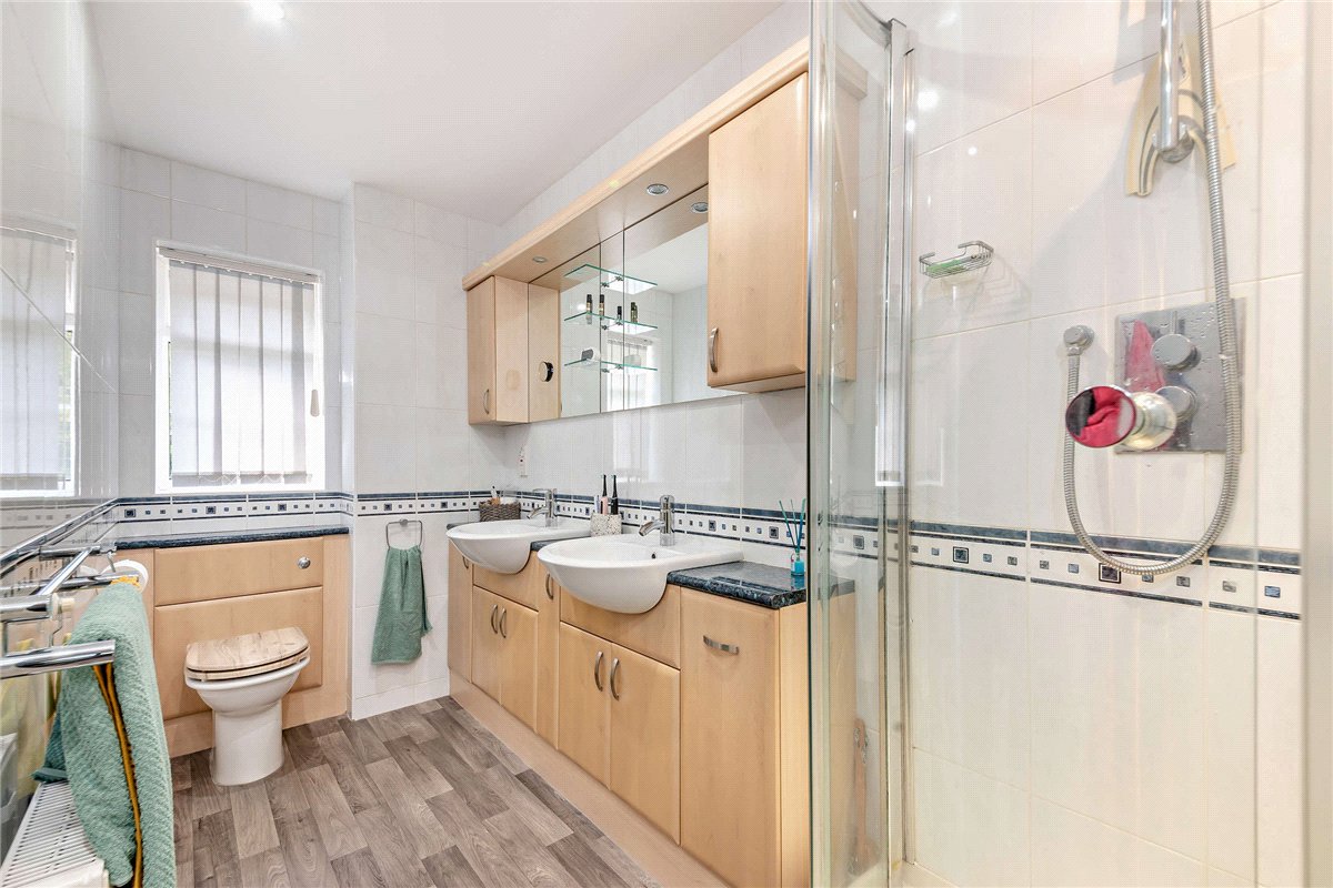 4 bedroom House, Ashford Hill Road, Headley, RG19 - Available, Image 13