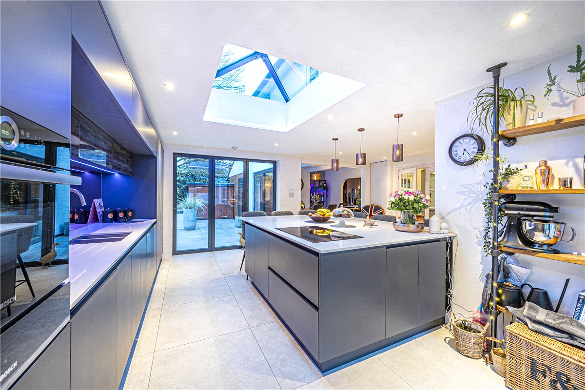 5 bedroom House, High Street, West Meon, GU32 - Available, Image 2