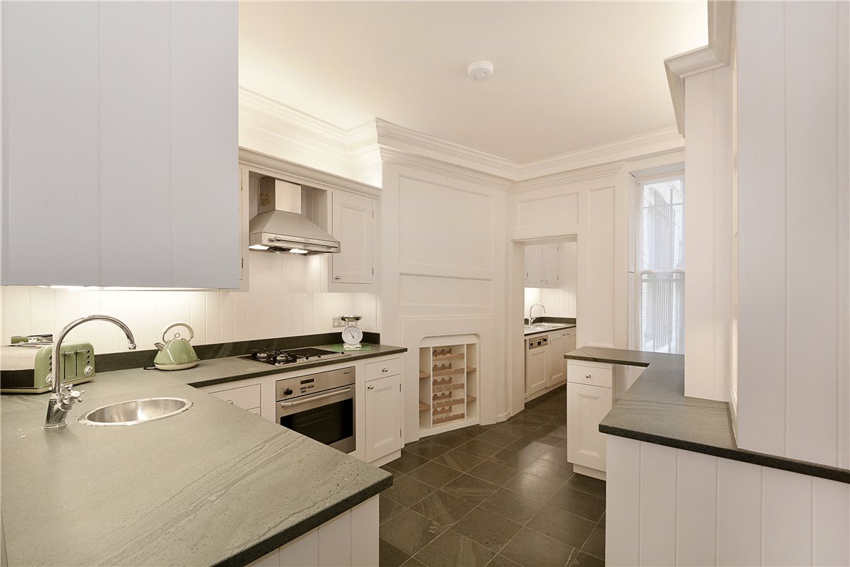 3 bedroom House, Meard Street, Soho, W1F - Available, Image 9