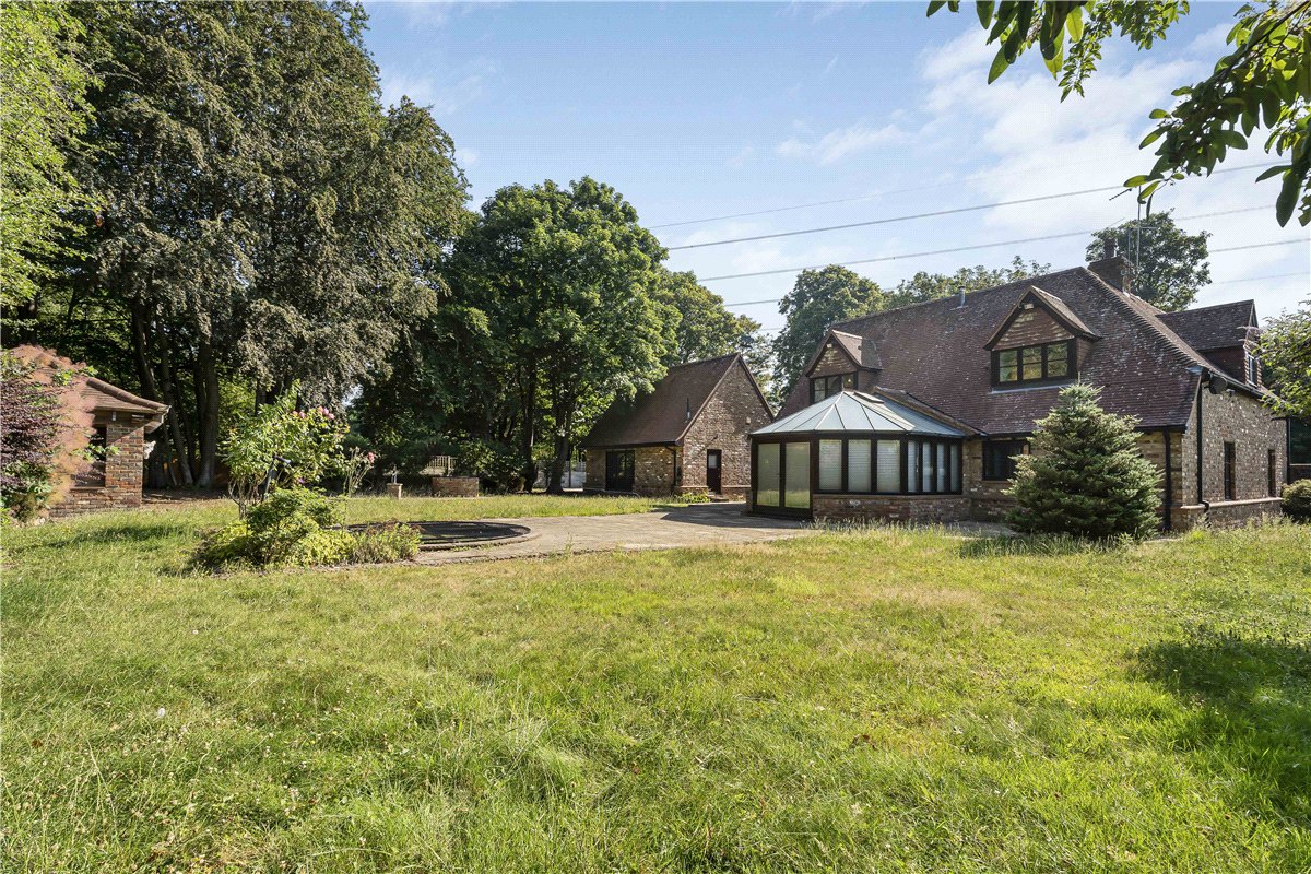 3 bedroom House, London Road, Wendover, HP22 - Available, Image 26
