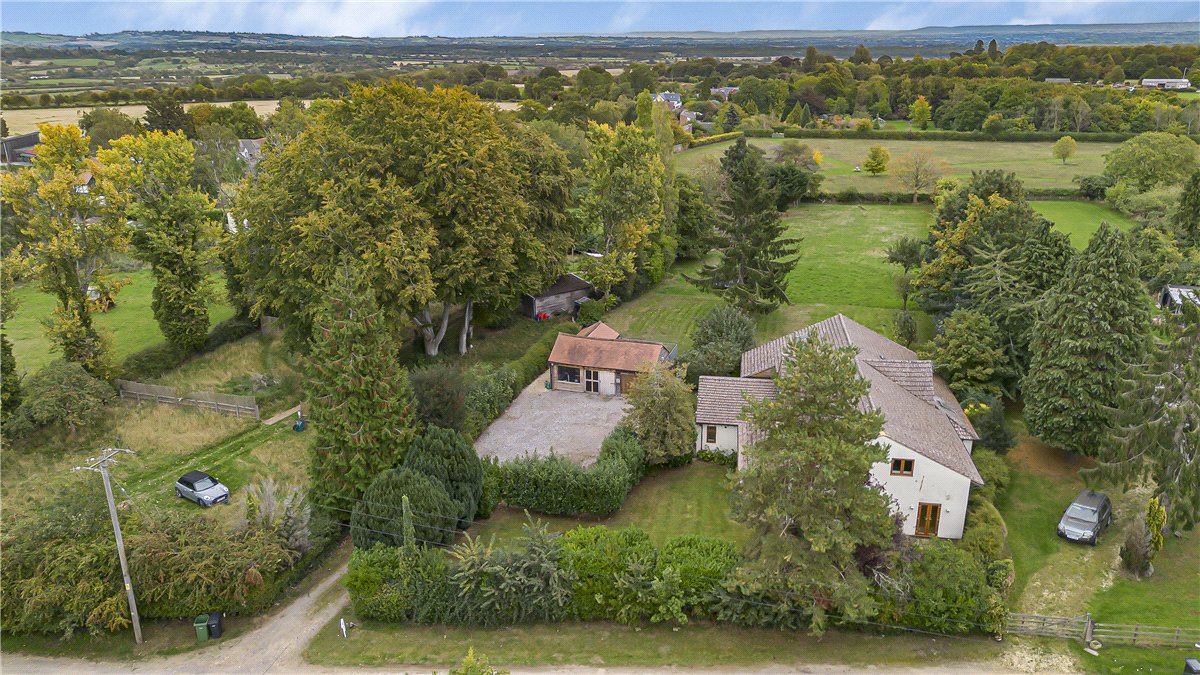 4 bedroom House, Woodperry Road, Beckley, OX3 - Available