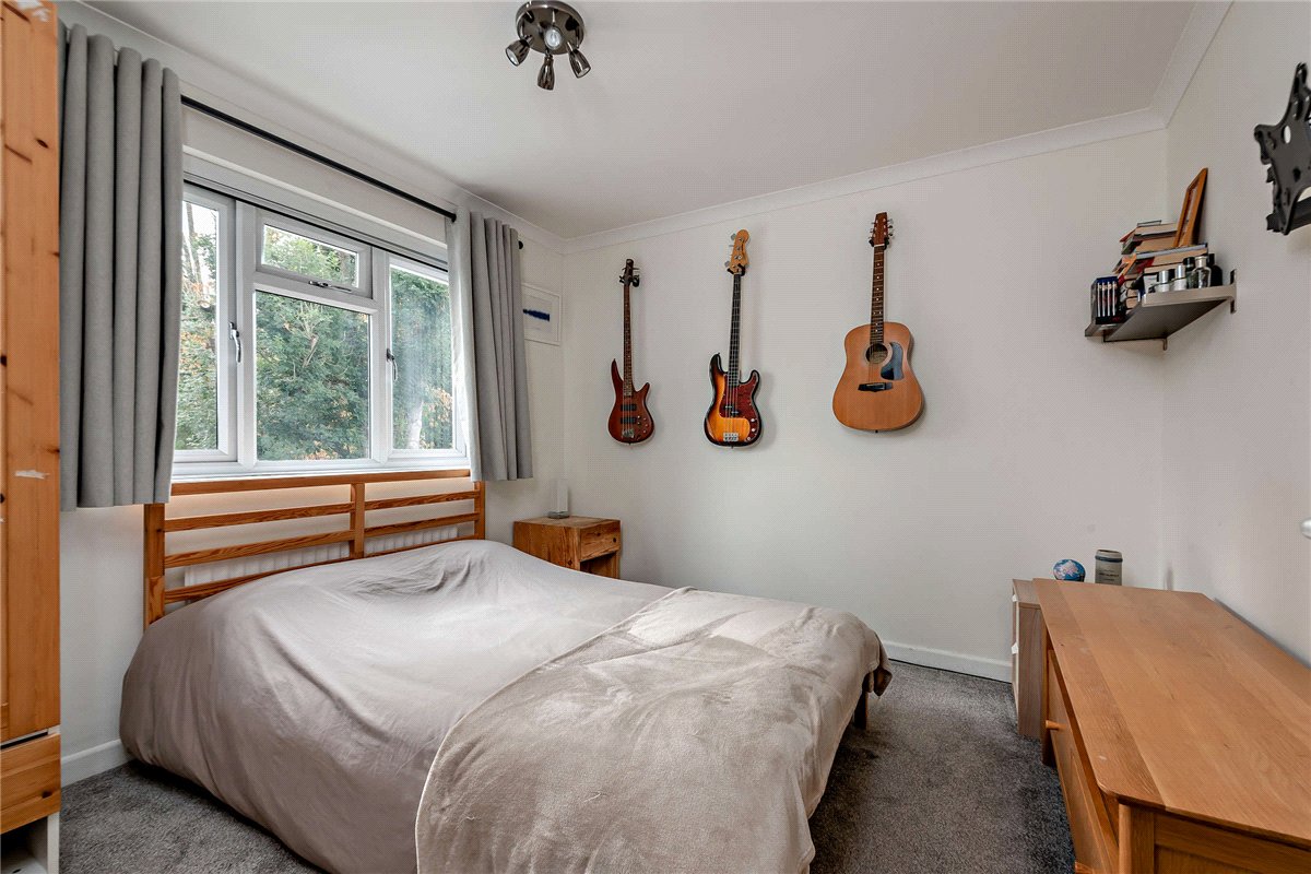 4 bedroom House, Falcon House Gardens, Woolton Hill, RG20 - Available, Image 12