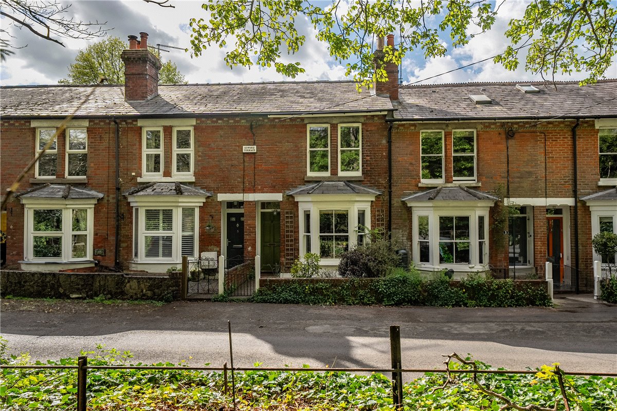 2 bedroom House, Edward Terrace, Sun Lane, SO24 - Sold