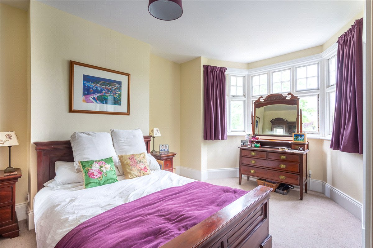 4 bedroom House, Reading Road, Sherfield-on-Loddon, RG27 - Available, Image 1