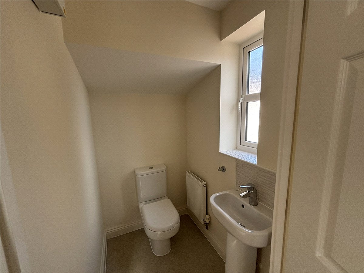 3 bedroom House, Thurgaton Way, Newton, DE55 - Available, Image 3