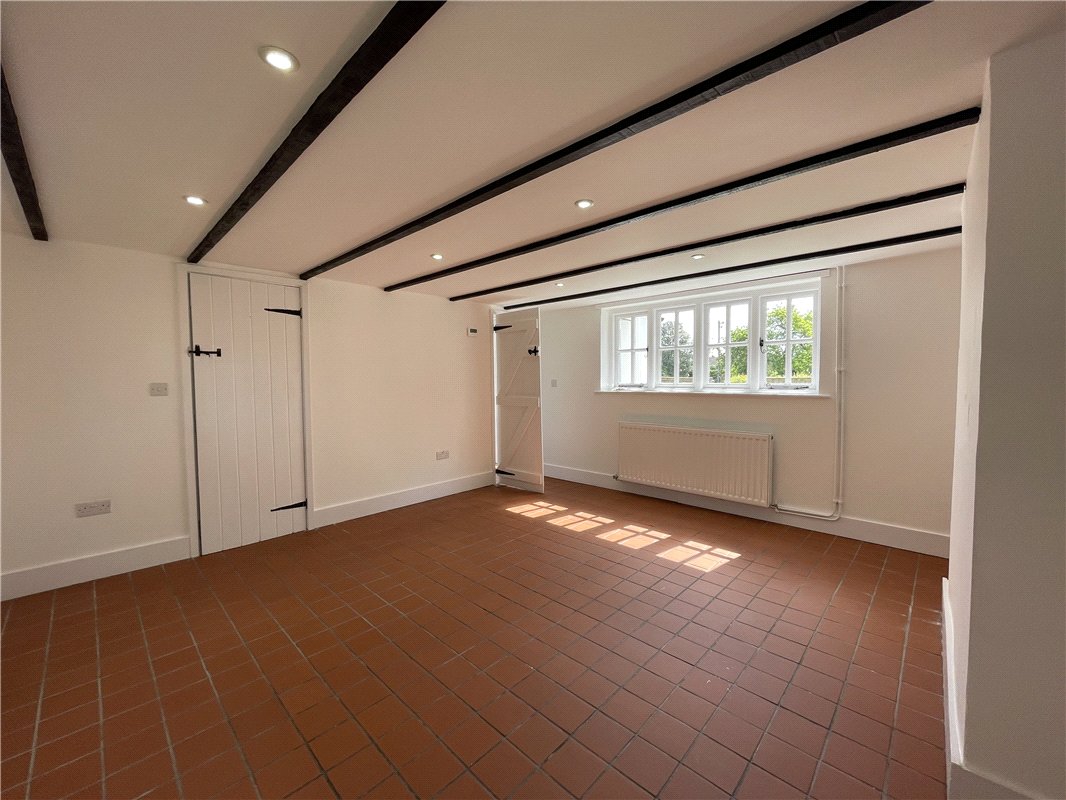 3 bedroom Cottage, Church Lane, Chalgrove, OX44 - Available, Image 4