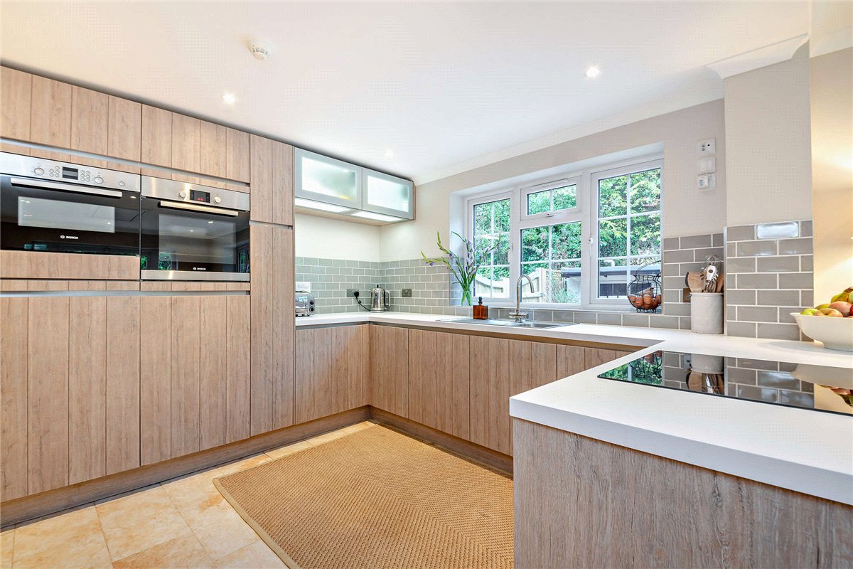 3 bedroom House, Ecchinswell, Newbury, RG20 - Available, Image 8