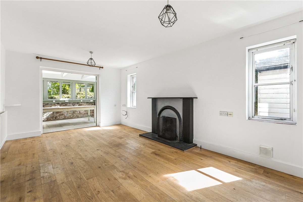 3 bedroom House, West Street, Aldbourne, SN8 - Sold STC, Image 4