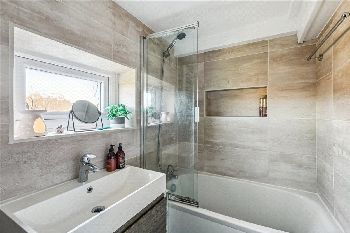 2 bedroom Flat, Auckland Road, London, SW11 - Let Agreed, Image 4