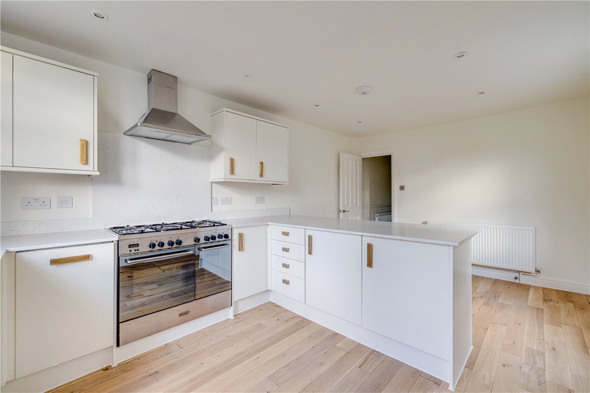 3 bedroom Flat, Balvernie Grove, London, SW18 - Sold, Image 5