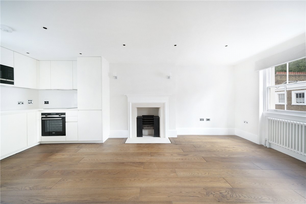 1 bedroom Flat, Manchester Street, Marylebone, W1U - Available