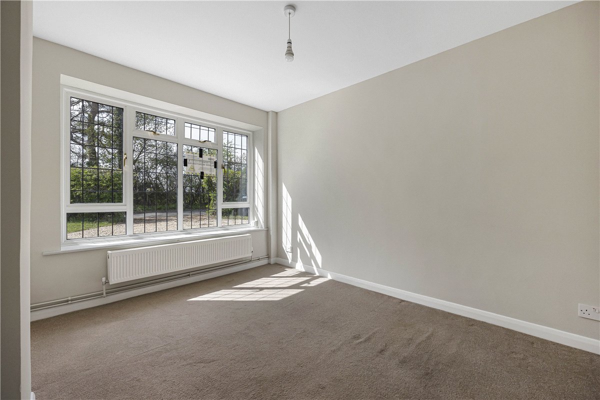 4 bedroom House, Potter Row, Great Missenden, HP16 - Available, Image 3