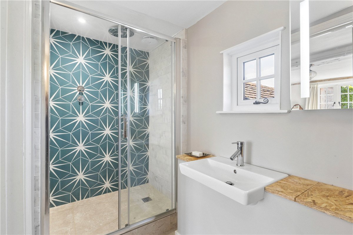 6 bedroom House, The Street, All Cannings, SN10 - Available, Image 11