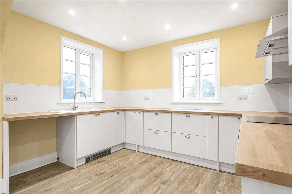 4 bedroom House, Ardley Road, Middleton Stoney, OX25 - Available, Image 13