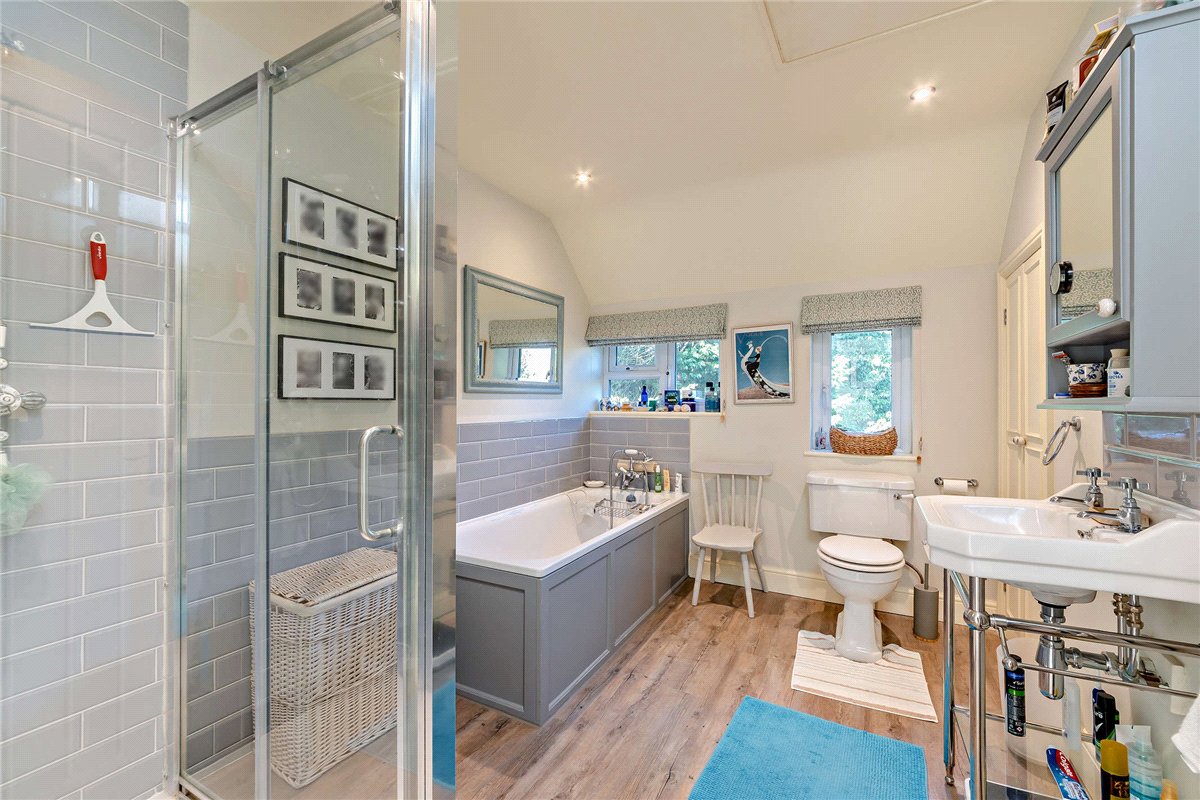 5 bedroom House, Burys Bank Road, Crookham Common, RG19 - Available, Image 3