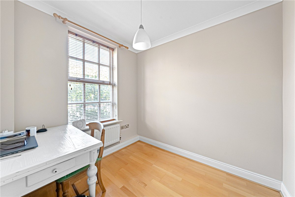 4 bedroom House, Grosvenor Park, York, YO30 - Available, Image 8