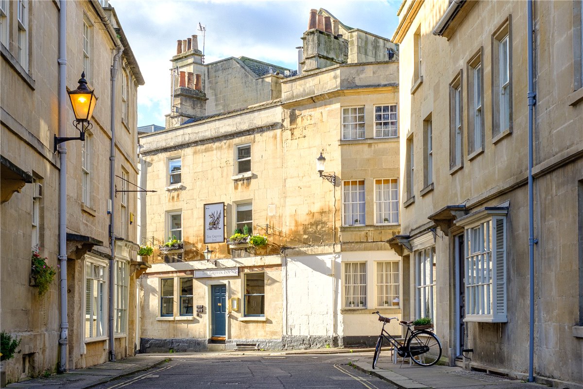 3 bedroom House, Beauford Square, Bath, BA1 - , Image 1