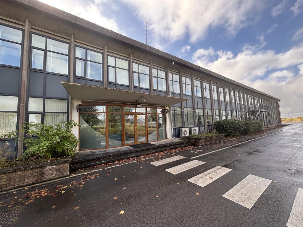 920.32 Sq M, Culmhead Business Park, Taunton, TA3 - Available, Image 4