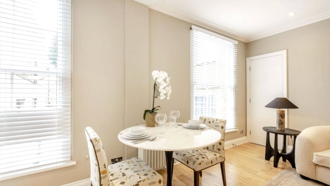 1 bedroom Flat, Grosvenor Hill, Mayfair, W1K - Available, Image 4