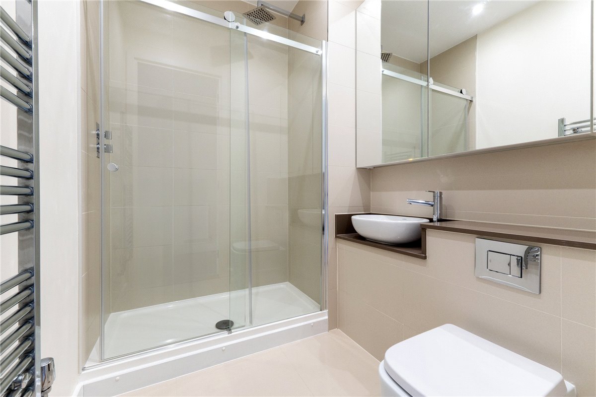 2 bedroom Flat, Seekings Close, Trumpington, CB2 - Sold, Image 5