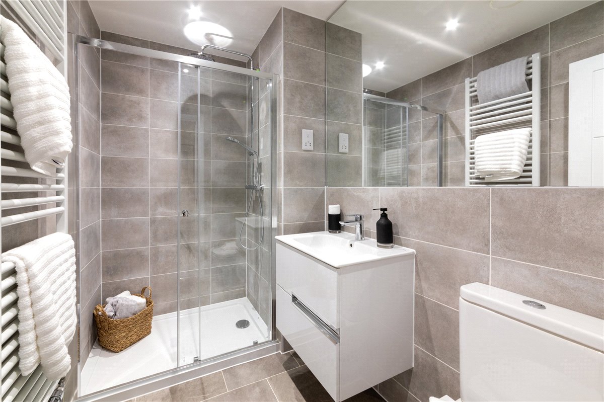 5 bedroom House, Bishops Green, Newbury, RG20 - Available, Image 7