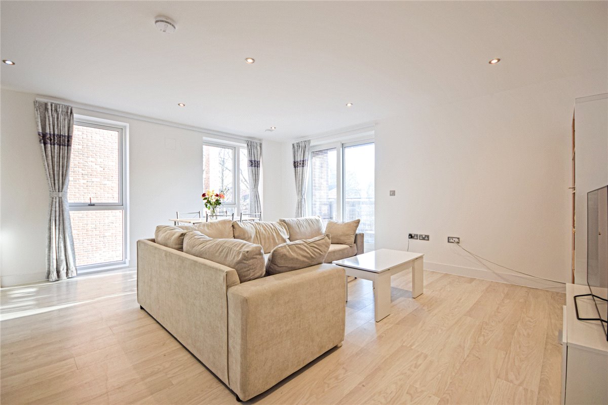 2 bedroom Flat, Scholars Court, Harrison Drive, CB2 - Let Agreed, Image 3