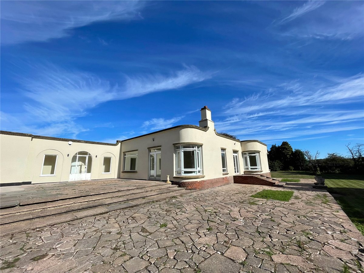 4 bedroom Bungalow, Retford Road, Walesby, NG22 - Available