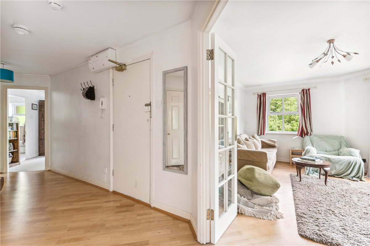 3 bedroom Flat, Heritage Park, London, SW17 - Sold, Image 2