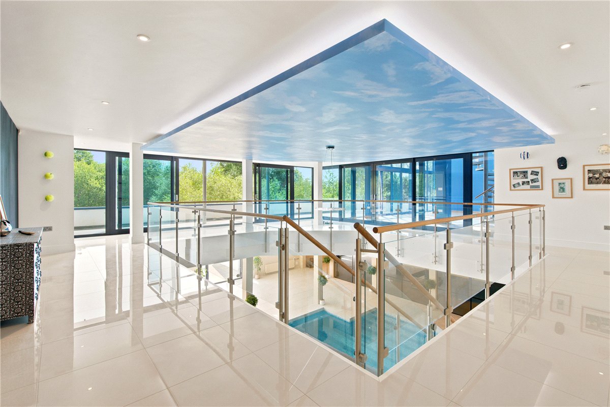 7 bedroom House, Snelsmore Common, Newbury, RG14 - Available, Image 12