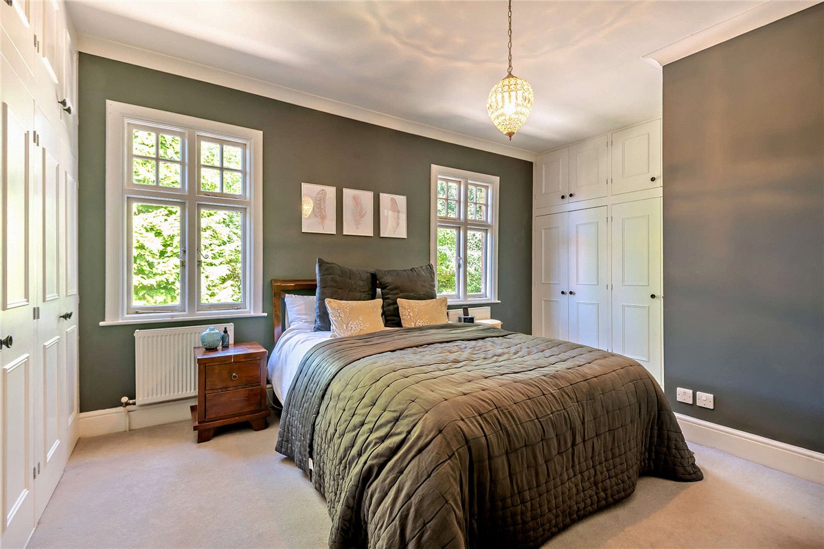5 bedroom House, Fairview, Andover Road, RG14 - Available, Image 17