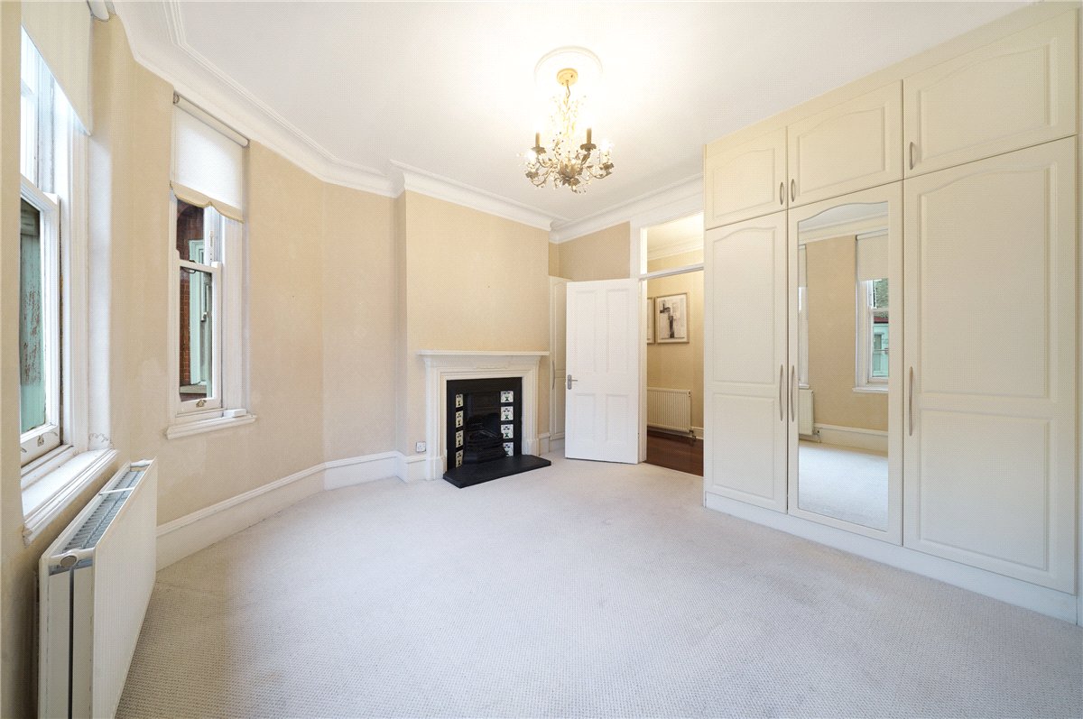3 bedroom Flat, Edith Road, London, W14 - Available, Image 2