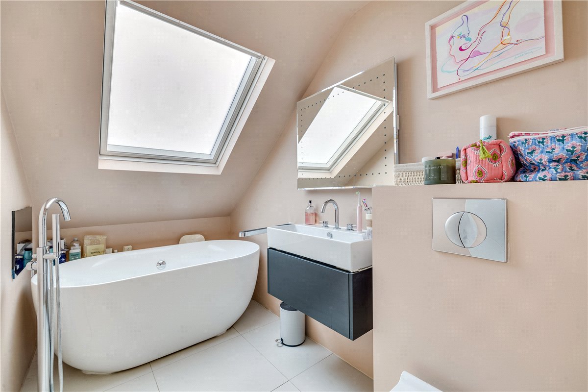 3 bedroom Maisonette, Balvernie Grove, London, SW18 - Sold STC, Image 5