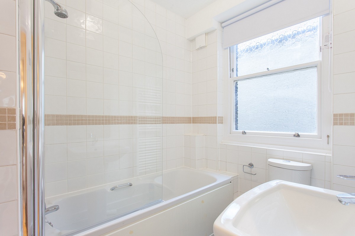 3 bedroom Flat, George Street, Marylebone, W1H - , Image 5