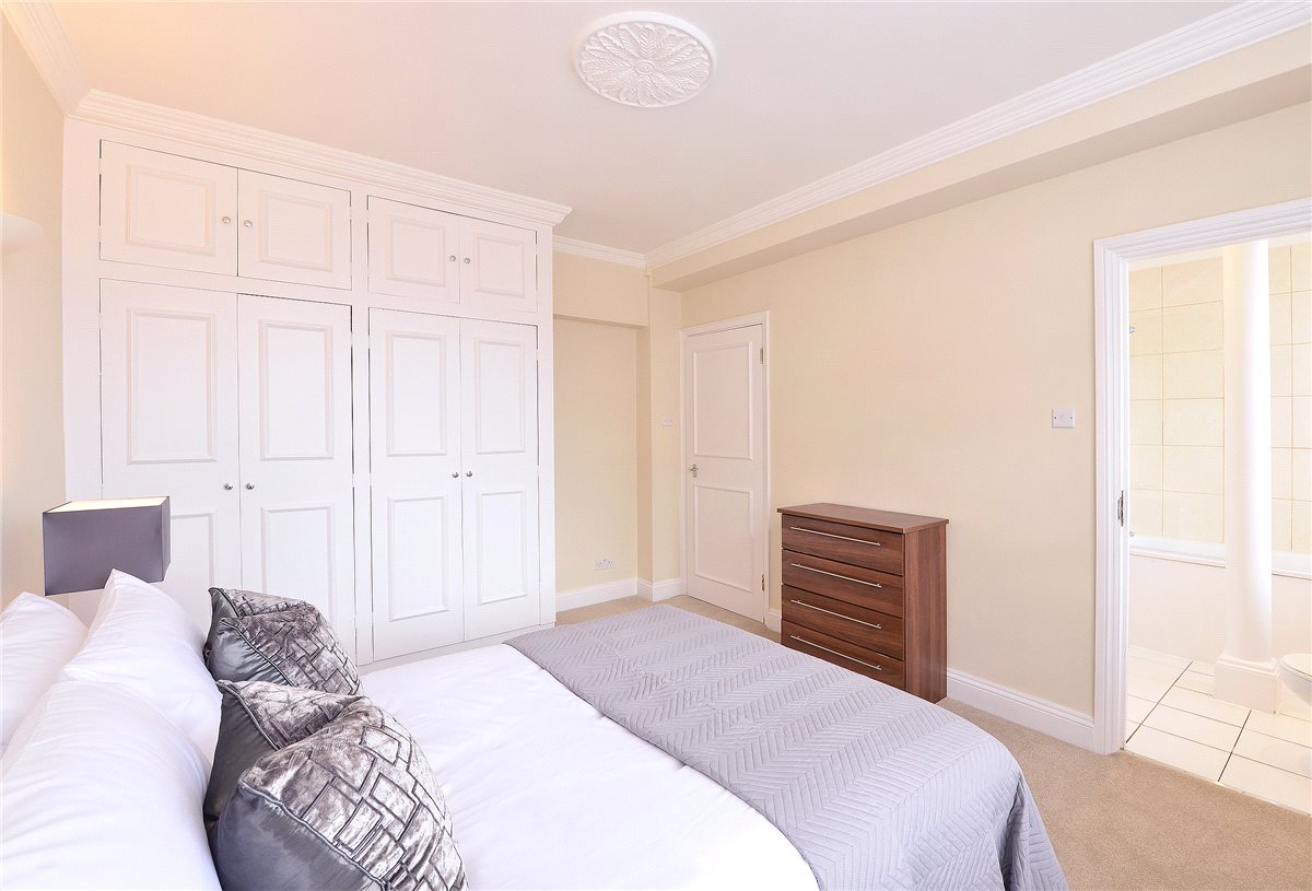 2 bedroom Flat, Hill Street, Mayfair, W1J - Available, Image 12