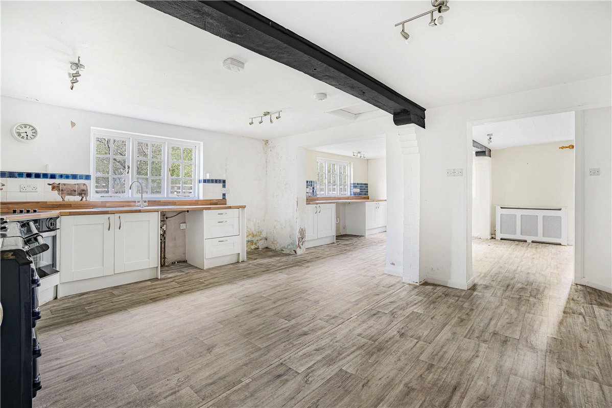 41  Country Estate, Mill Lane, Twyford, MK18 - Available, Image 14