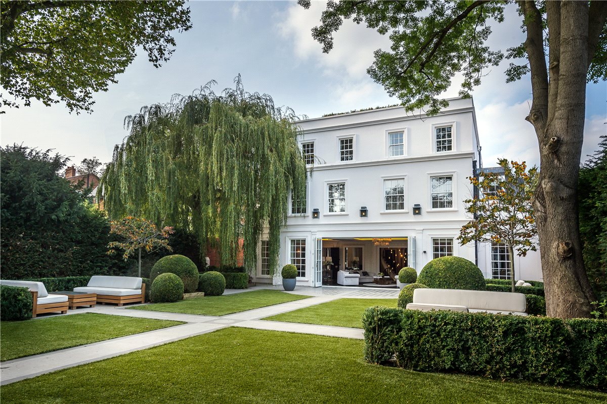 7 bedroom House, Queens Ride, London, SW13 - Sold