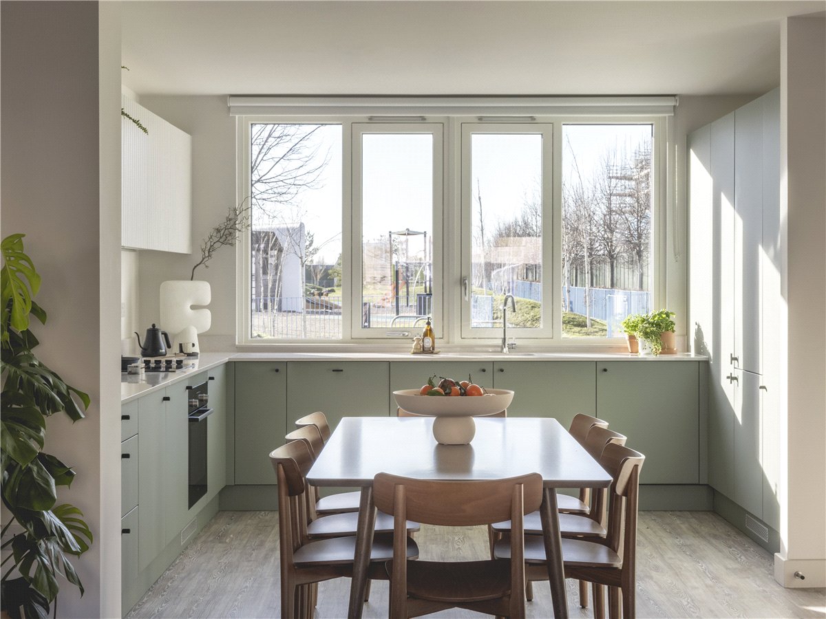 4 bedroom House, Milne Avenue, Cambridge, CB3 - Available, Image 4