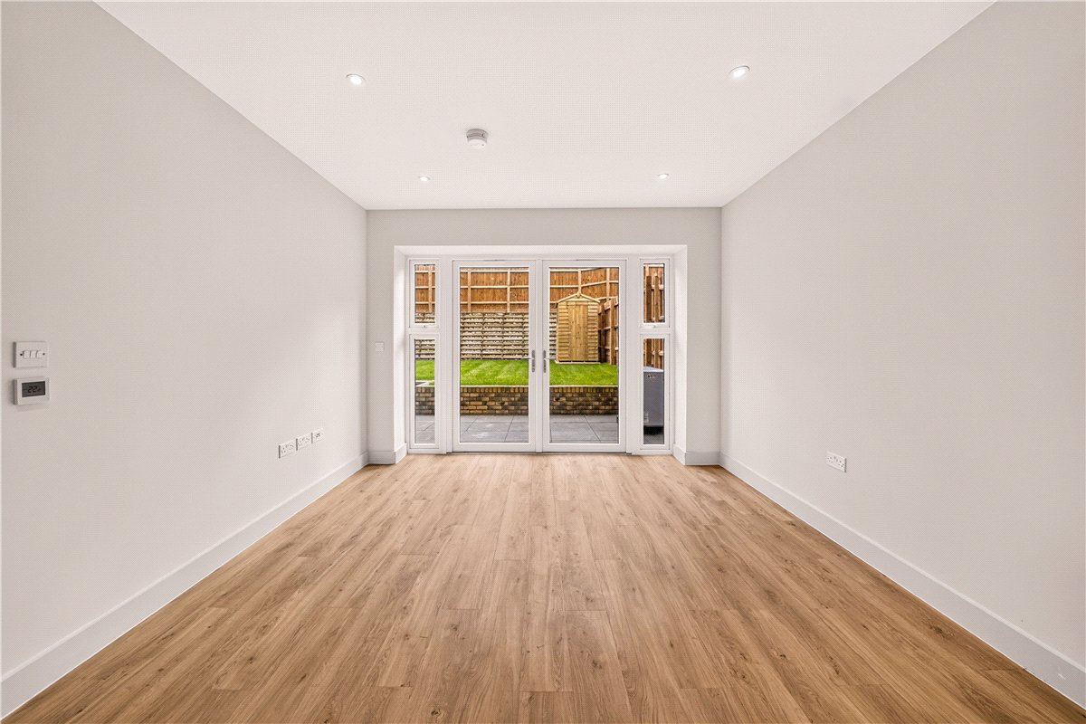 4 bedroom House, Ballast Road, Erith, DA8 - Let Agreed, Image 3