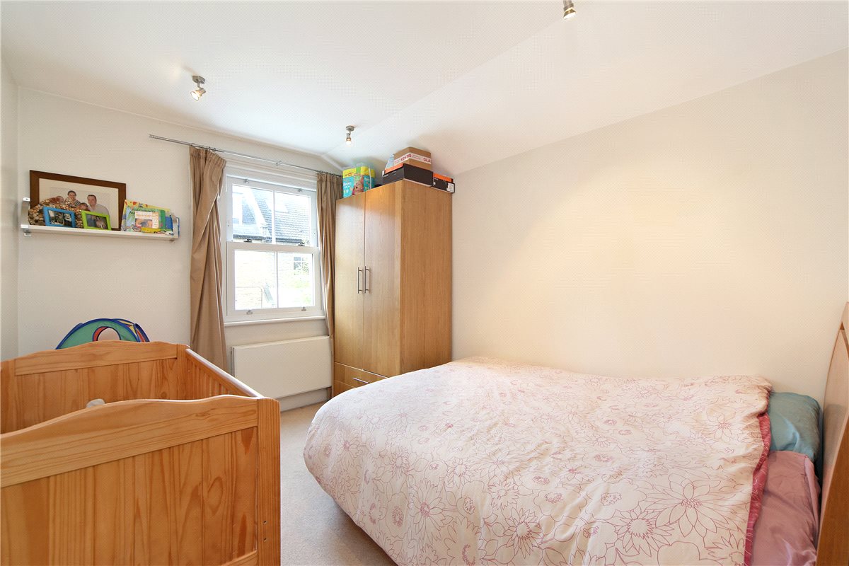 3 bedroom House, Mandrake Road, London, SW17 - , Image 7